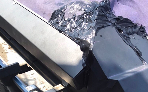 屋根、棟板金貫板交換工事